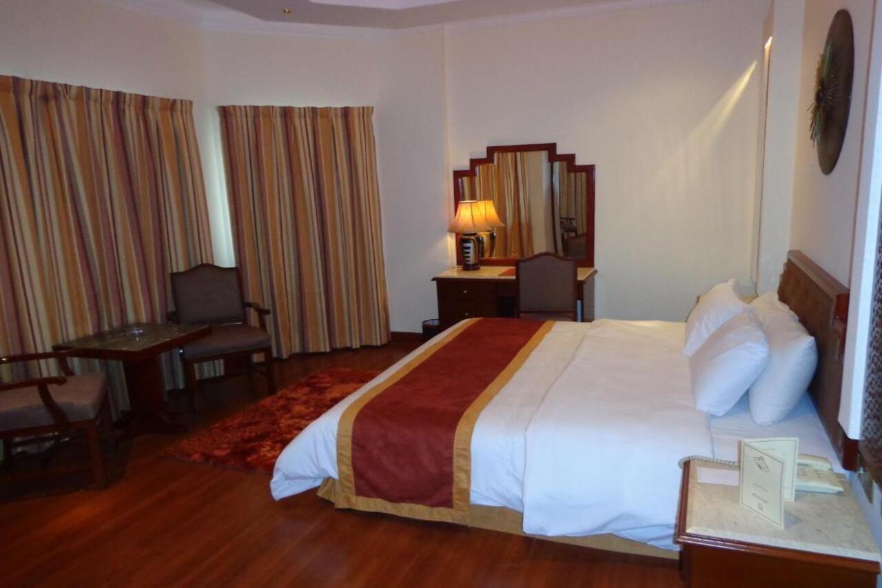 Bahrain Carlton Hotel Manama Luaran gambar