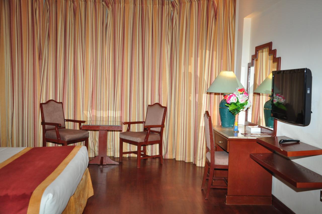 Bahrain Carlton Hotel Manama Luaran gambar