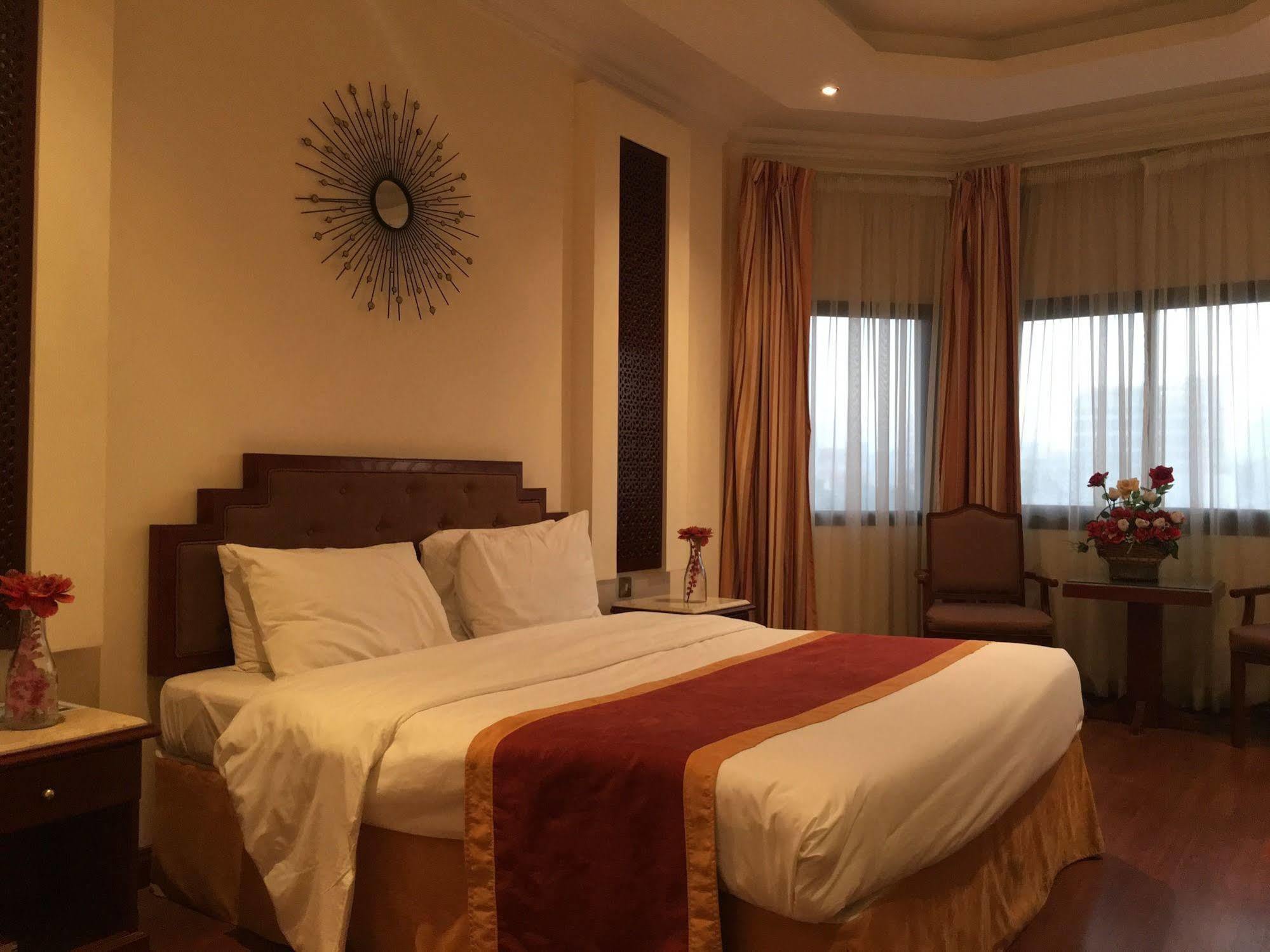 Bahrain Carlton Hotel Manama Luaran gambar